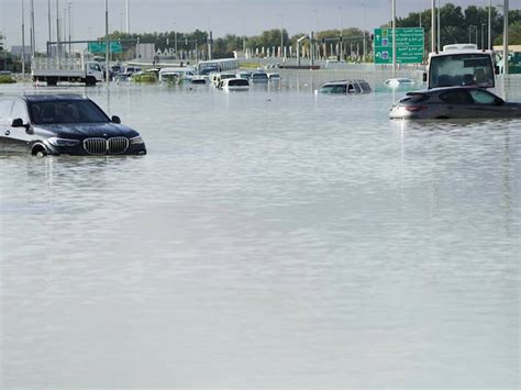 dubai rainfall